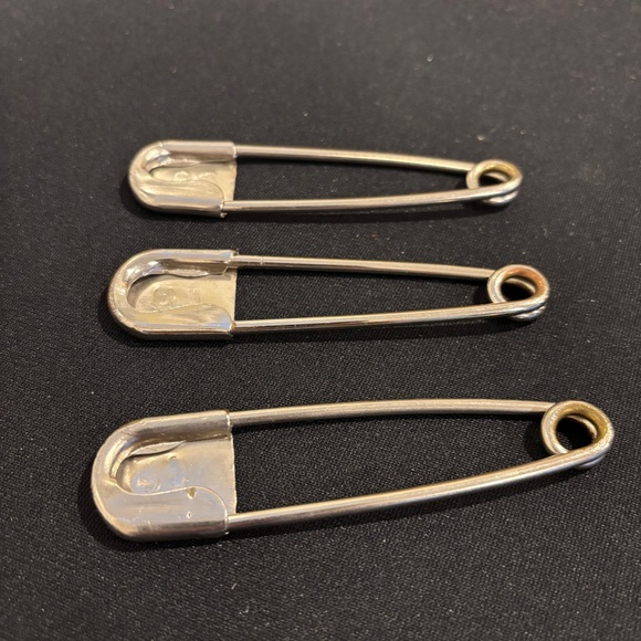 Lot Of 3 Vintage Military Laundry Horse Blanket Safety Pins 4 1/4” - Picture 3 of 5